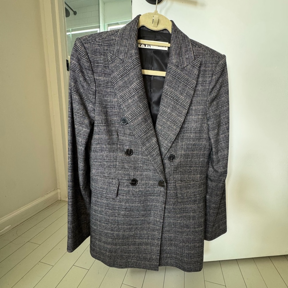Zara menswear plaid dark neutral blazer